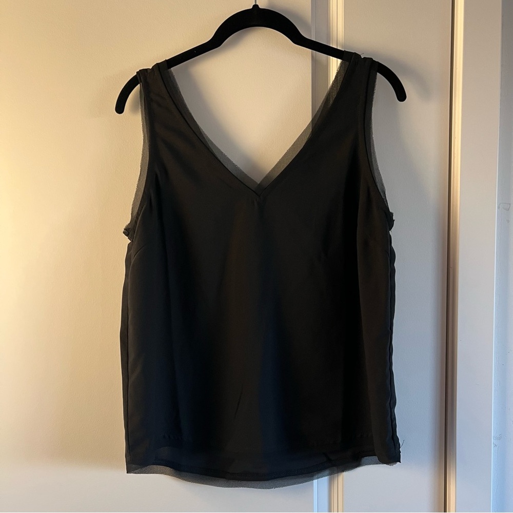 Lulu's Elegant Black V-Neck Tank Top